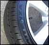 Factory wheels and tyres for sale - as new!-tread.jpg