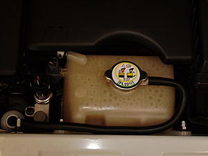 Coolant boiling...how does it look like?-coolant-bottle-overflow-mod.jpg